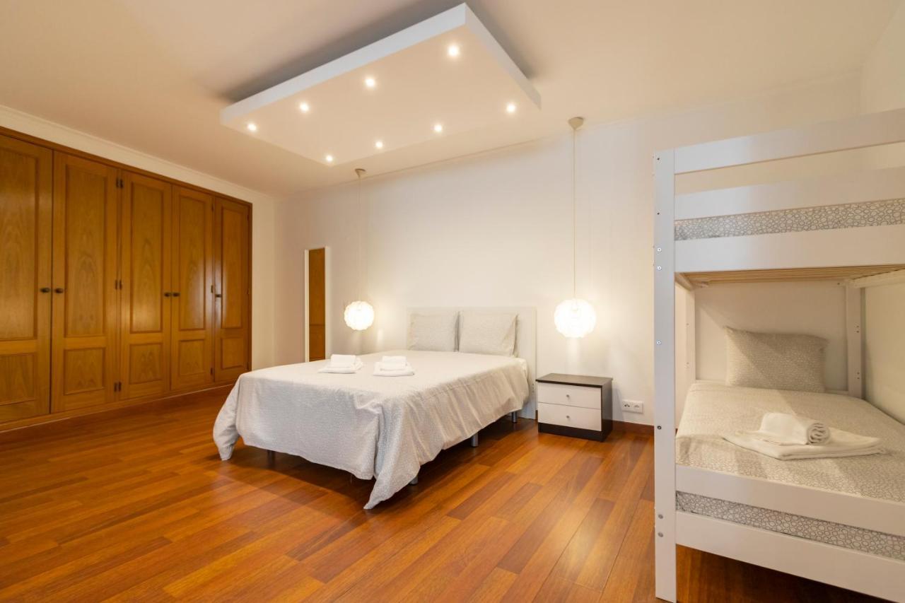 Spaceful Apartment In Албуфейра Екстериор снимка
