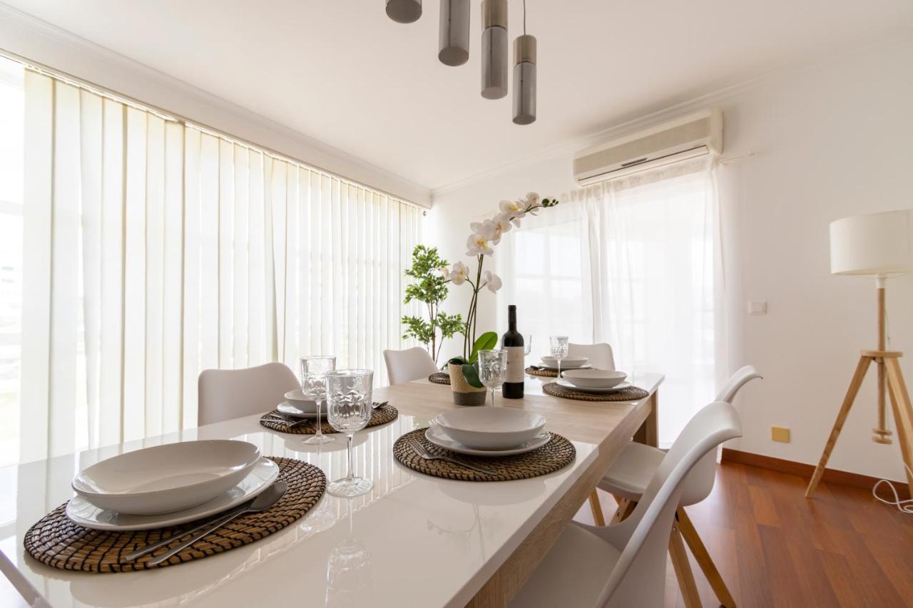 Spaceful Apartment In Албуфейра Екстериор снимка