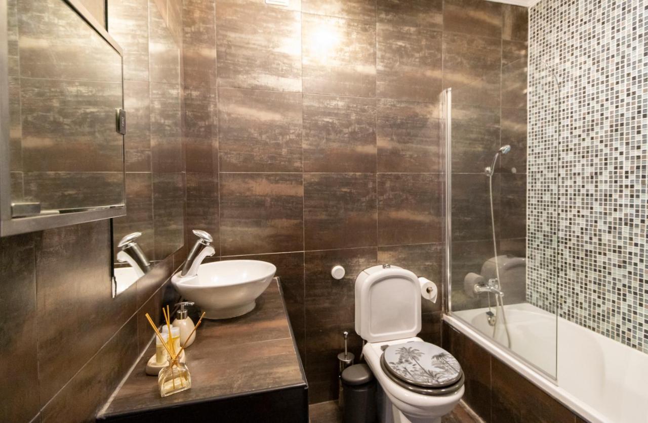 Spaceful Apartment In Албуфейра Екстериор снимка