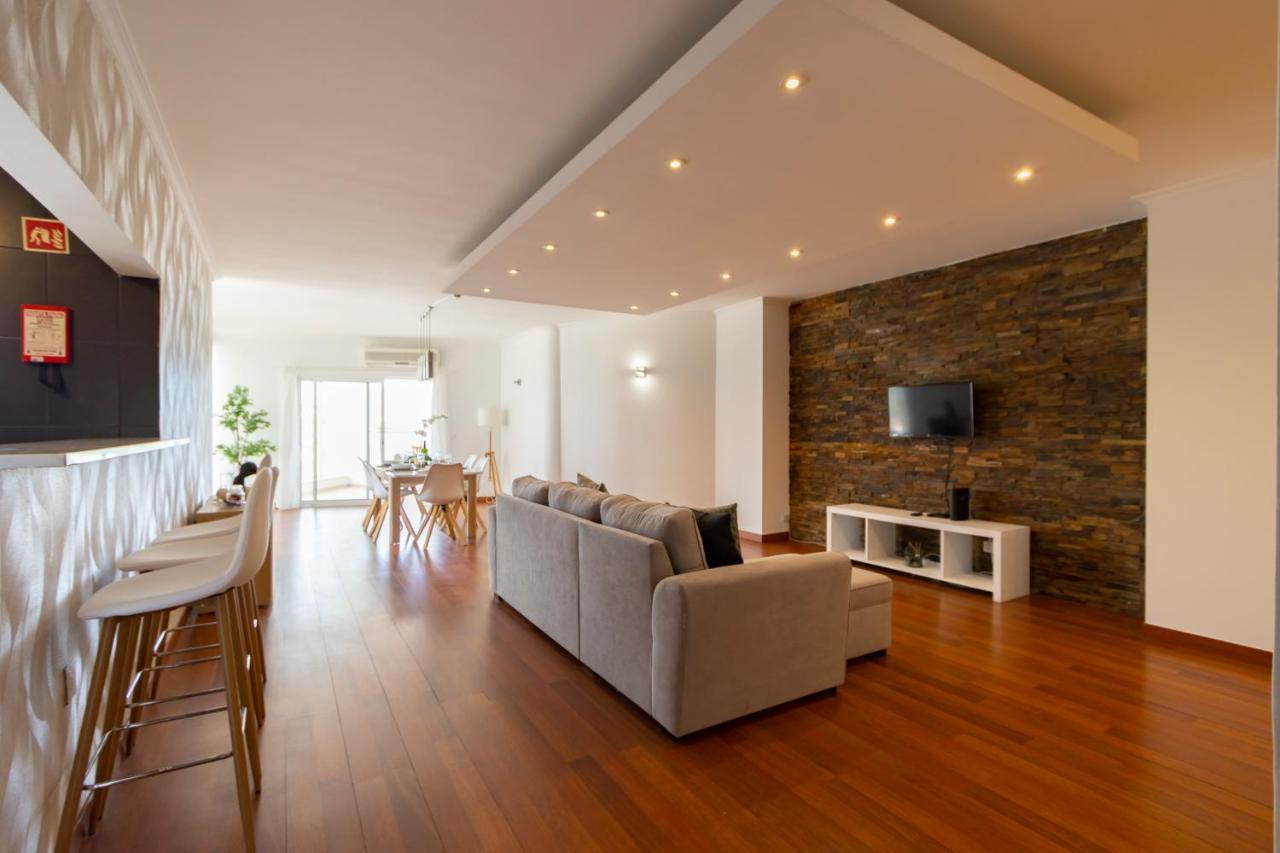Spaceful Apartment In Албуфейра Екстериор снимка